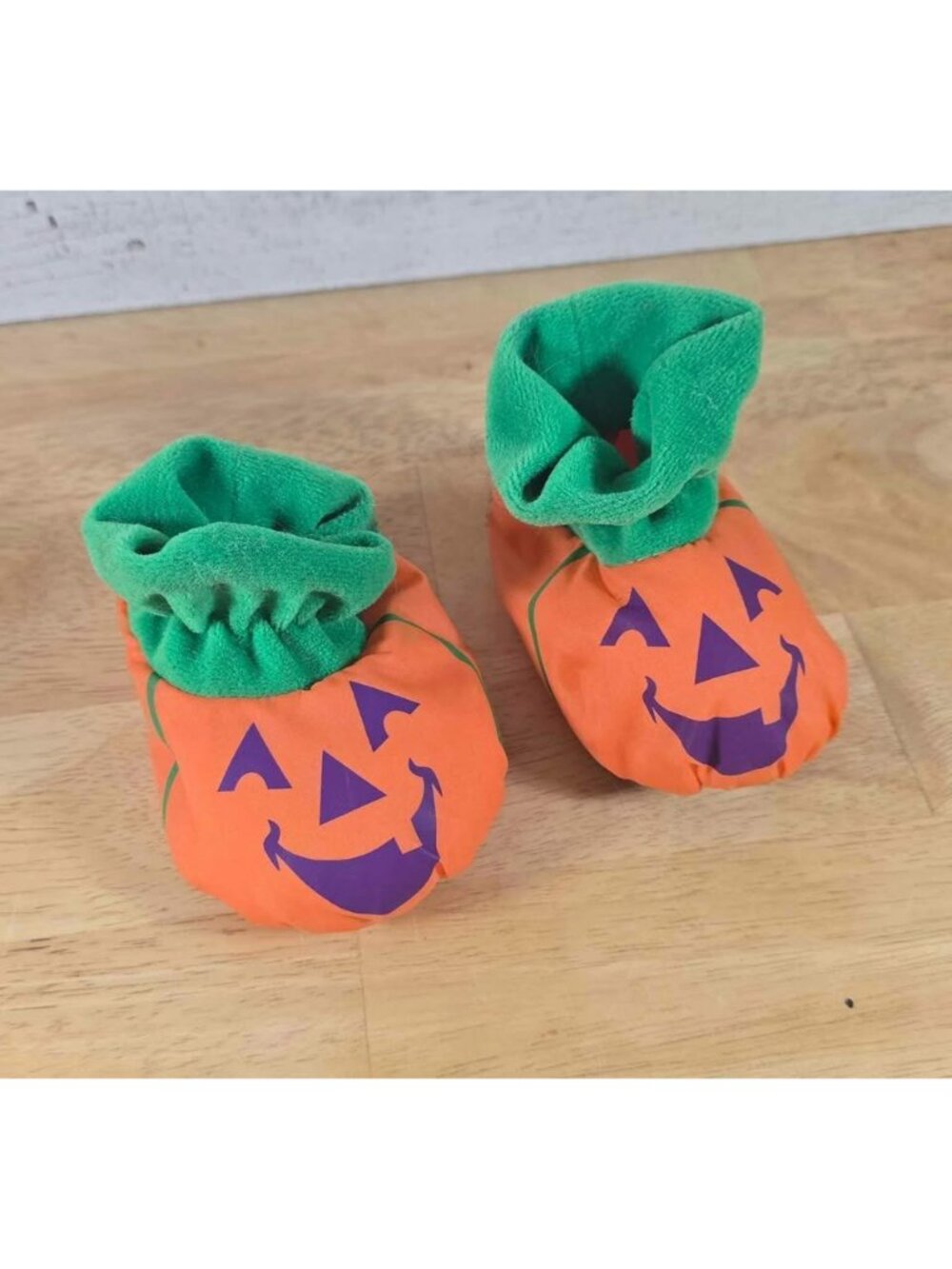 Infant Pumpkin Halloween Booties F0